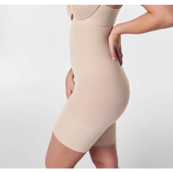 NEW SPANX  Seamless Power High-Waisted Mid-Thigh Short Size 1X - Picture 5 of 10